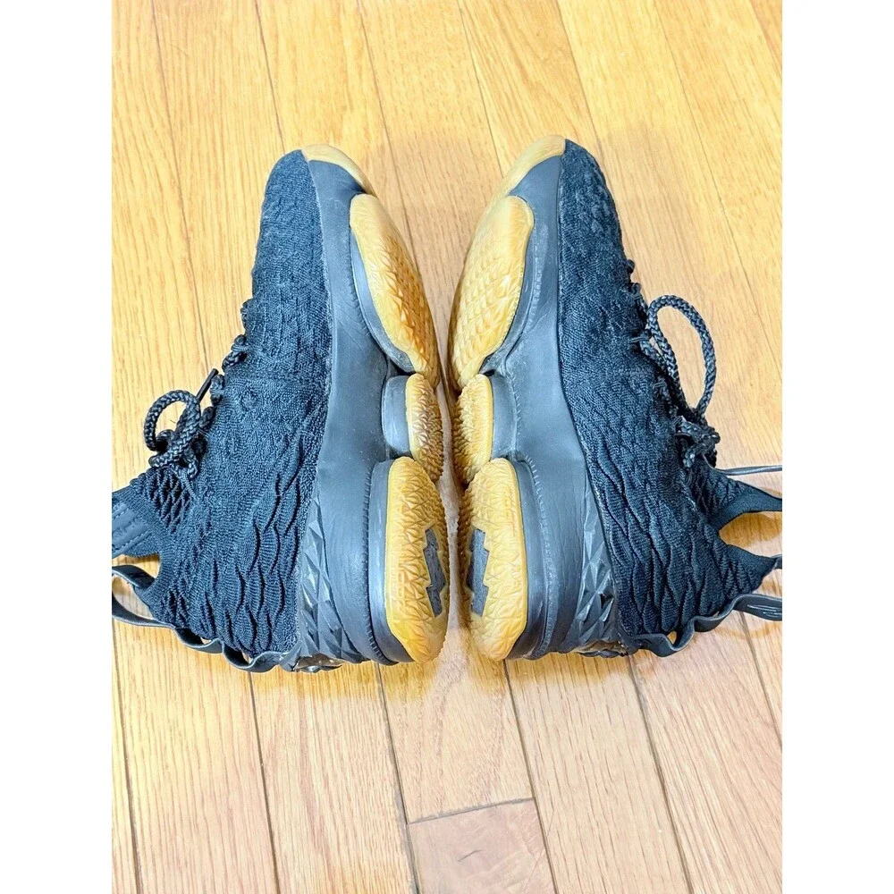 Nike LeBron 15 Black Gum Kids Basketball Shoes 922811-001 Size‎ 3.5Y
